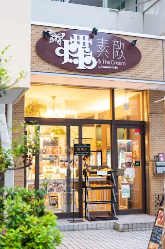 亀戸にある蝶素敵 & The Creamの店舗入口